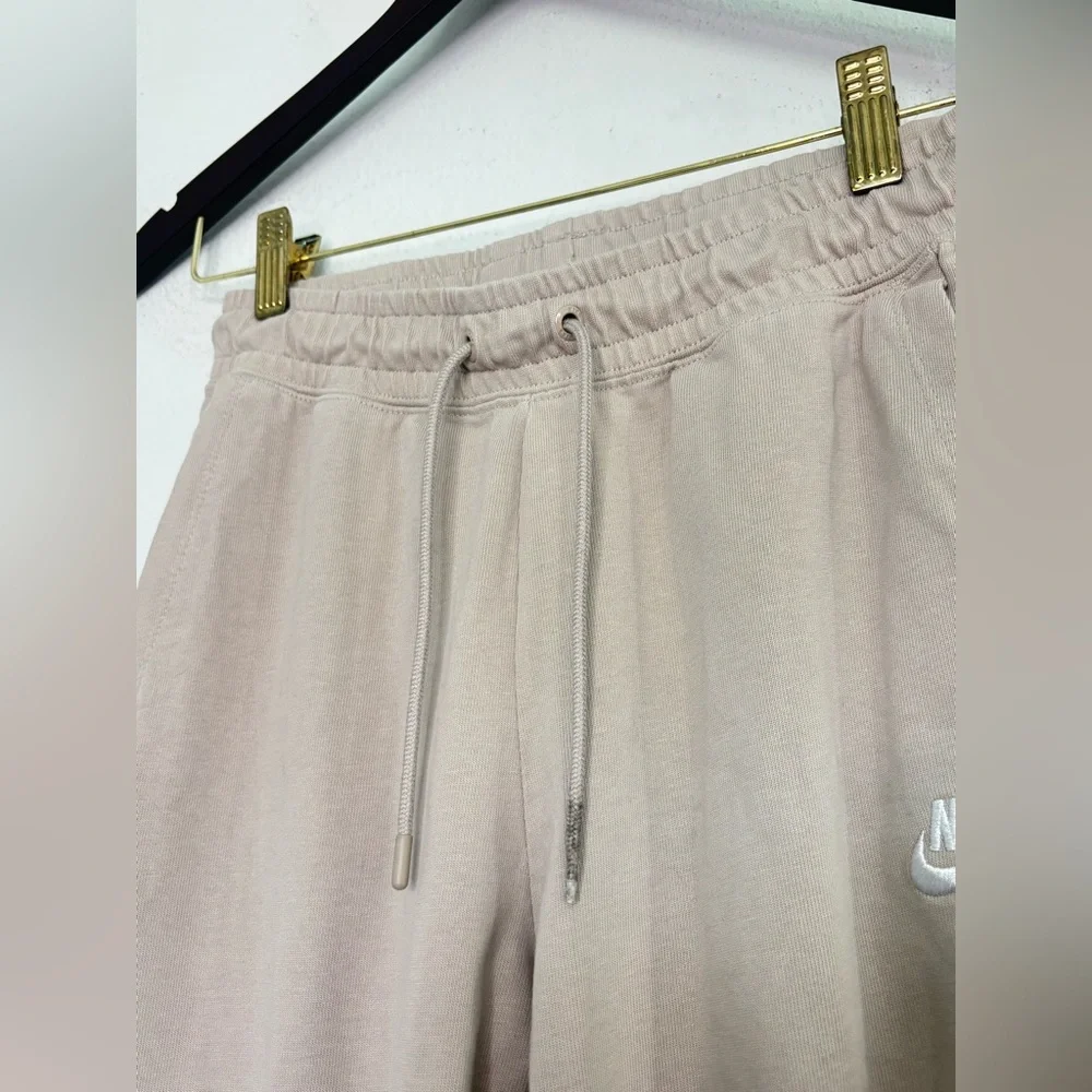 Nike joggers soft